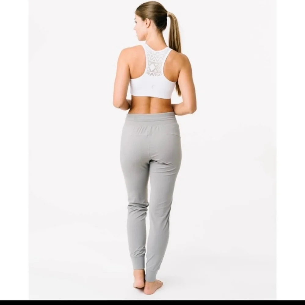 Zyia Active Ascend Gray Jogger Pants - Picture 3 of 13